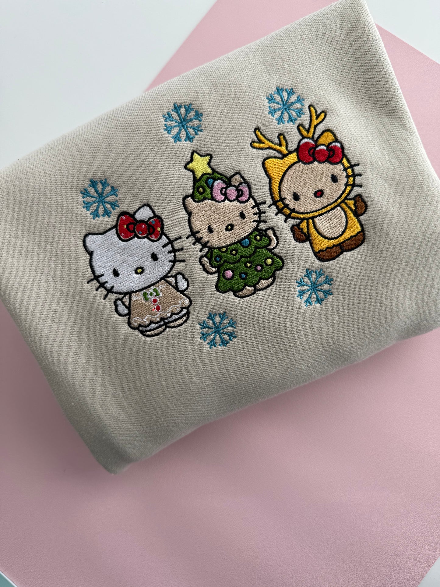 3 Kitties Crewneck
